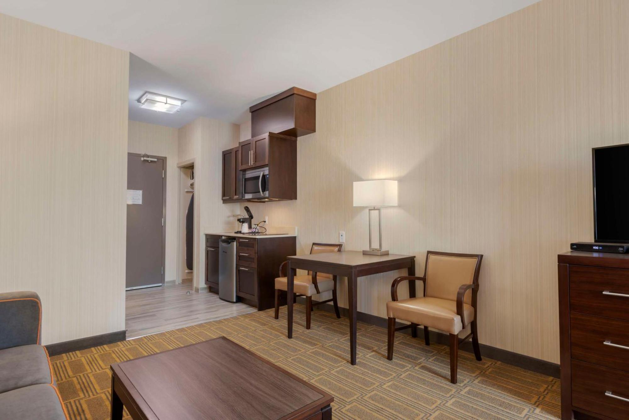 Best Western Plus Chateau Fort St. John Eksteriør bilde