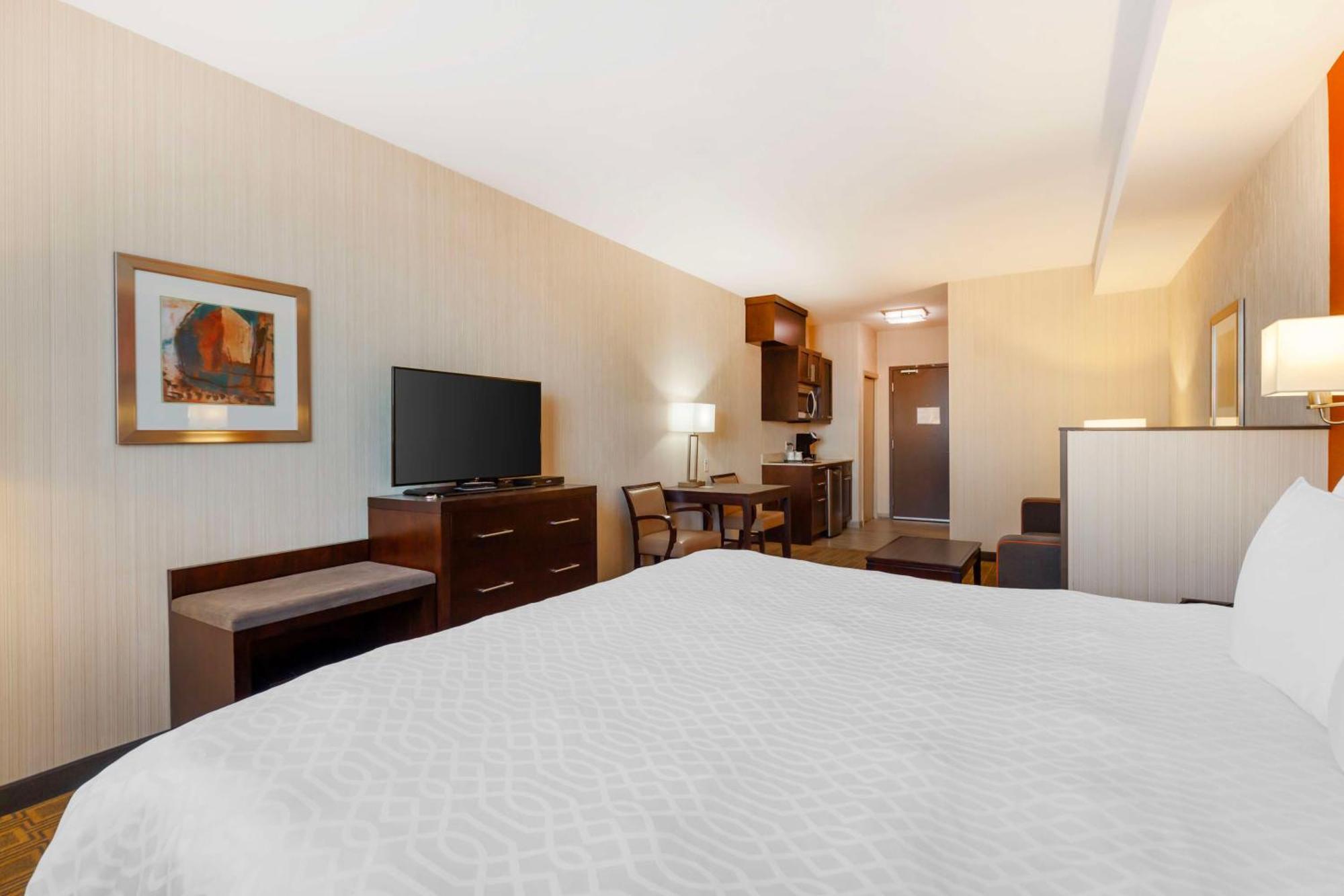Best Western Plus Chateau Fort St. John Eksteriør bilde